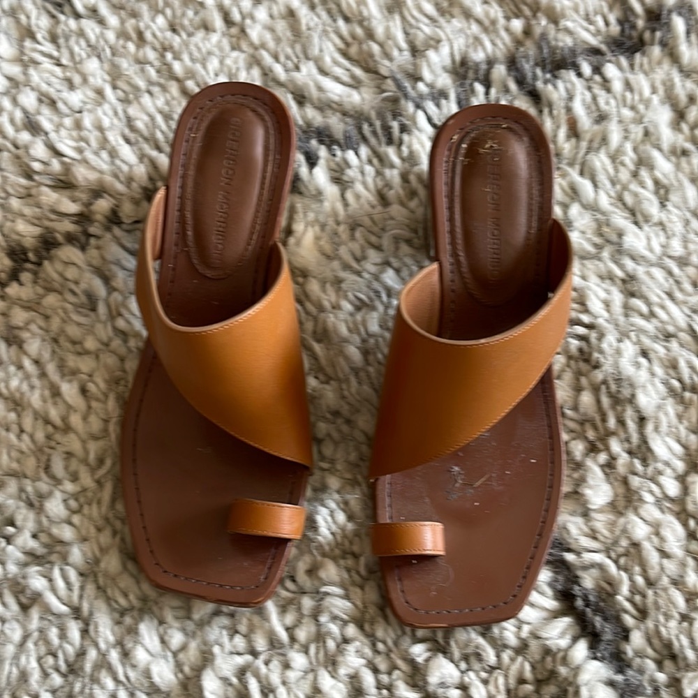 Sigerson Morrison
Leather Slide Sandals
Size: 7.5